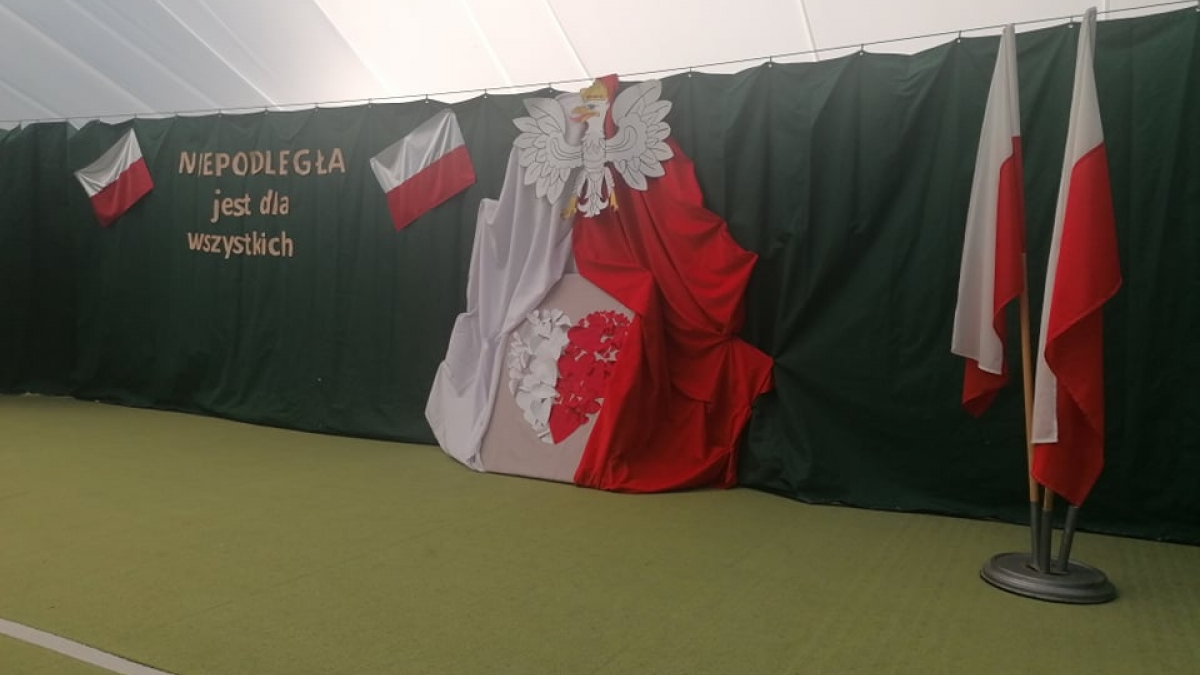 Obchody Święta Niepodległości - Szkoła do Hymnu
